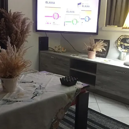 Too Cozzy Flat דירה טיראנה