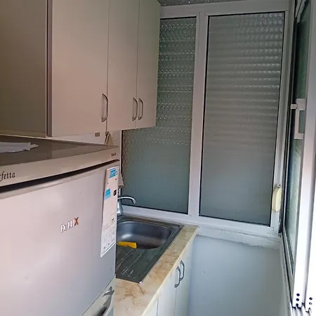 דירה Too Cozzy Flat טיראנה