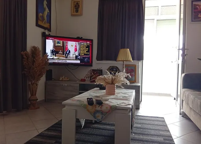 Too Cozzy Flat Lejlighed Tirana