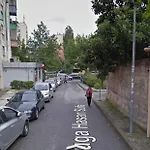Cozzy Flat Tirana