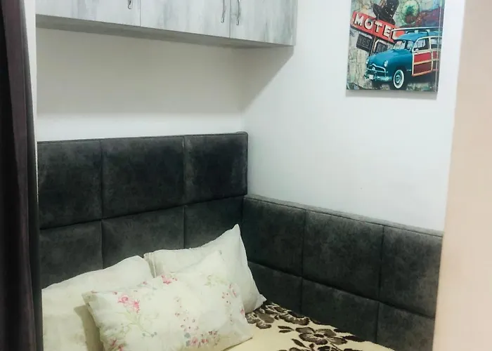 Too Cozzy Flat דירה *