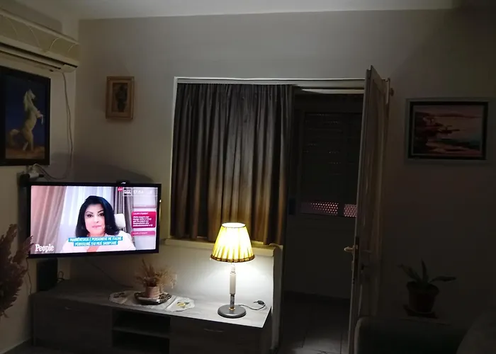 Too Cozzy Flat Tirana