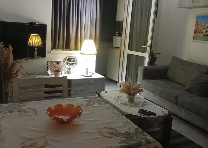 Too Cozzy Flat Tirana